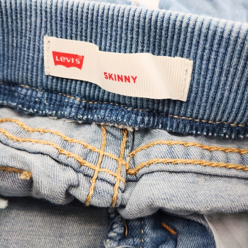Kids Blue Levis Skinny Distressed Jeans - Picture 13 of 14